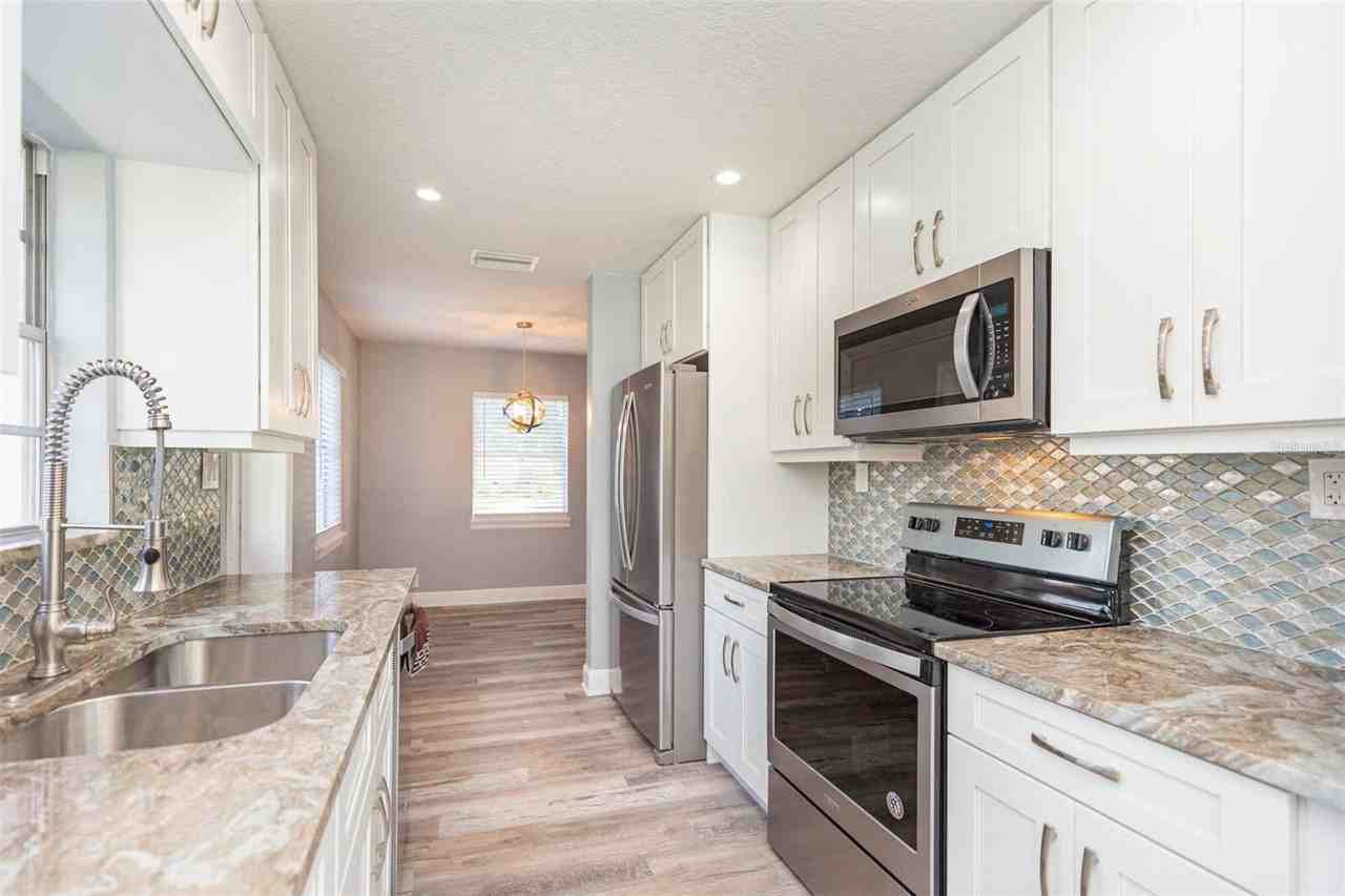 3911 W Tyson Ave - Photo 6 of 21