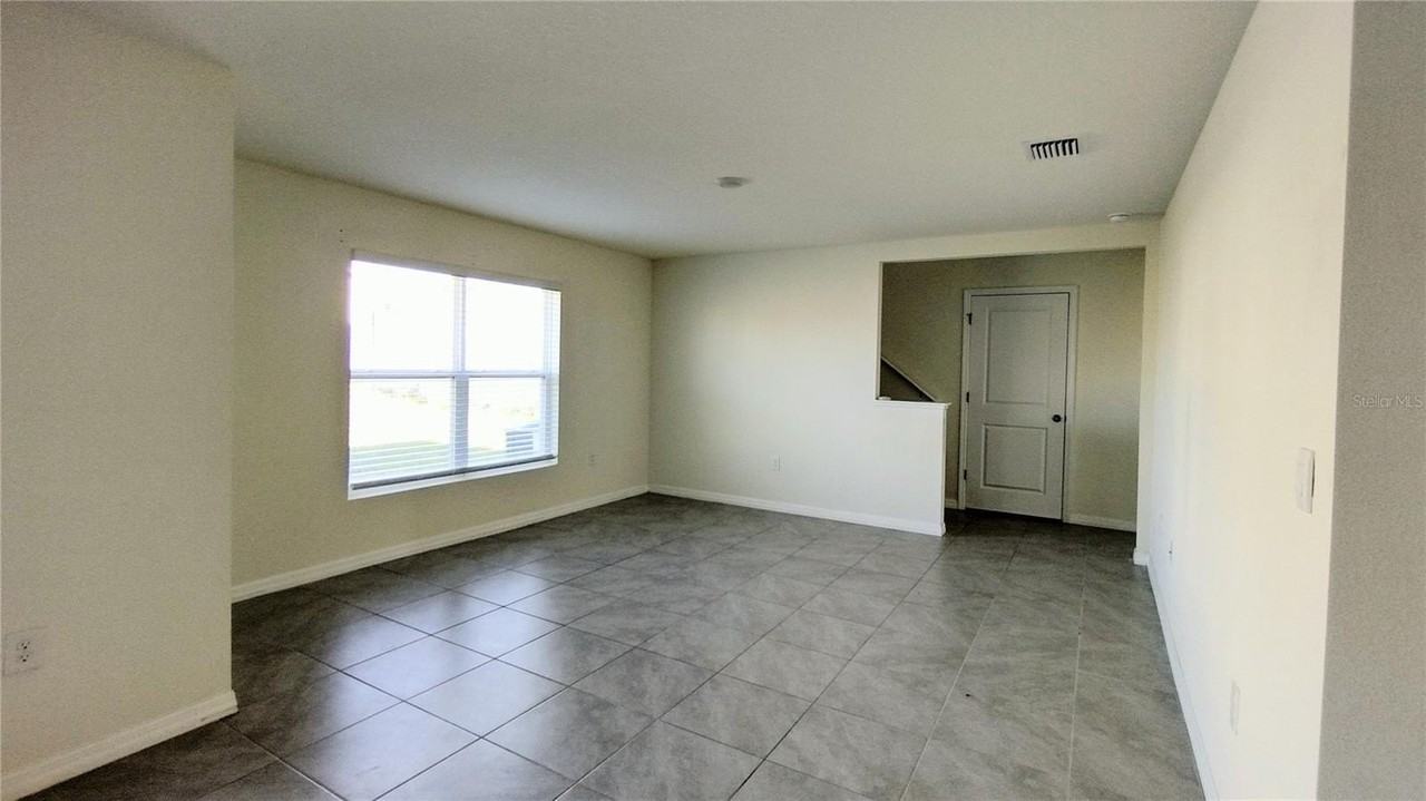 16702 Carlton Pond St - Photo 6 of 29