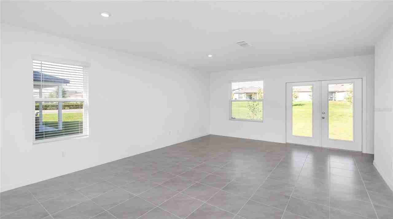 6773 Branham Mill Ct - Photo 6 of 19