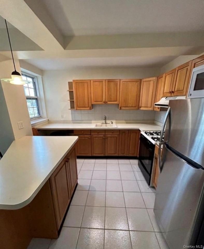 230 Pelham Rd #6F - Photo 3 of 29