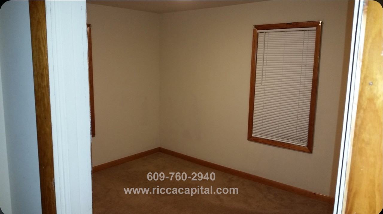 507 Wilbur AveAPT 2 #2 - Photo 4 of 7