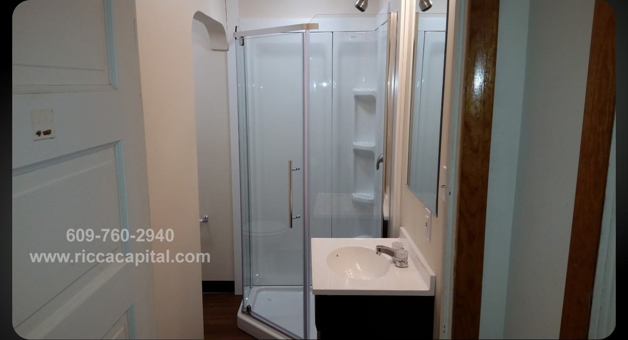 507 Wilbur AveAPT 2 #2 - Photo 5 of 7