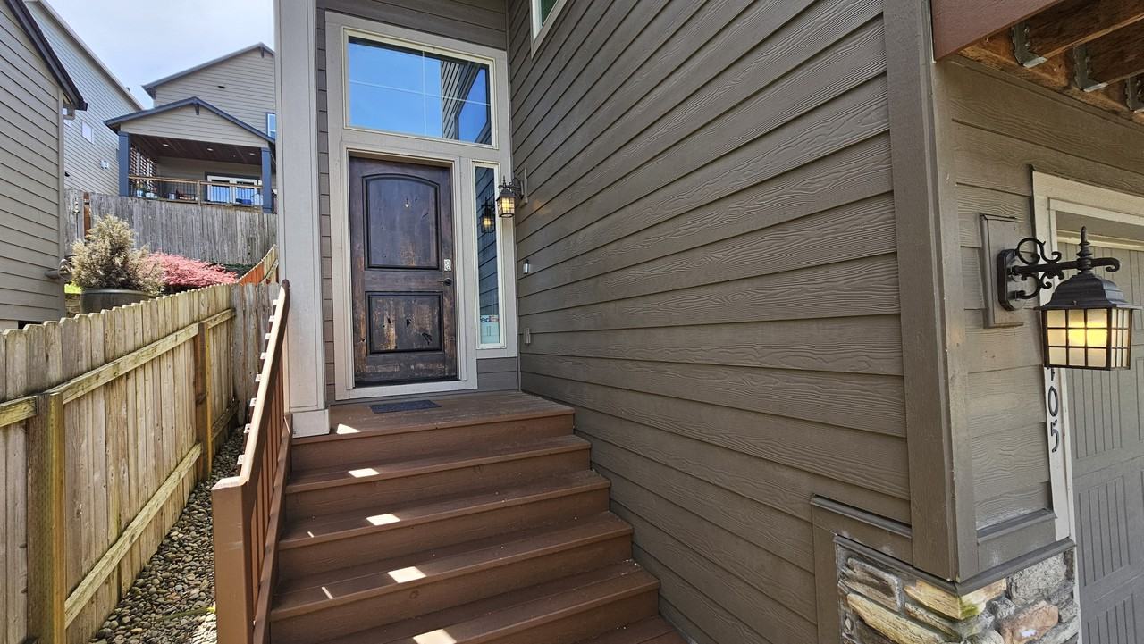 1405 Ne 71st Dr #1 - Photo 3 of 28