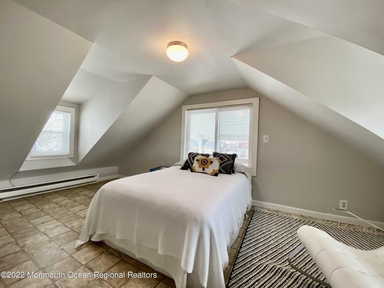 409 6th Ave #6 - Photo 2 of 8