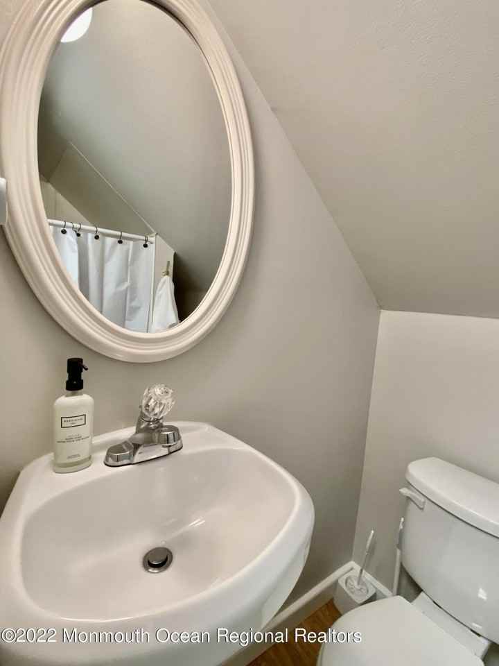 409 6th Ave #6 - Photo 4 of 8