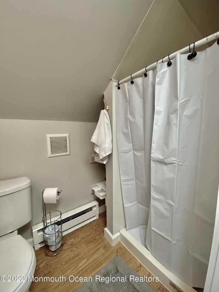 409 6th Ave #6 - Photo 5 of 8