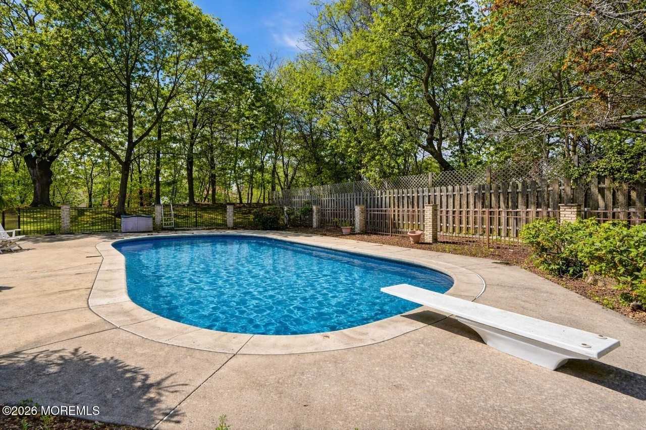 14 Kastor Ln - Photo 4 of 45