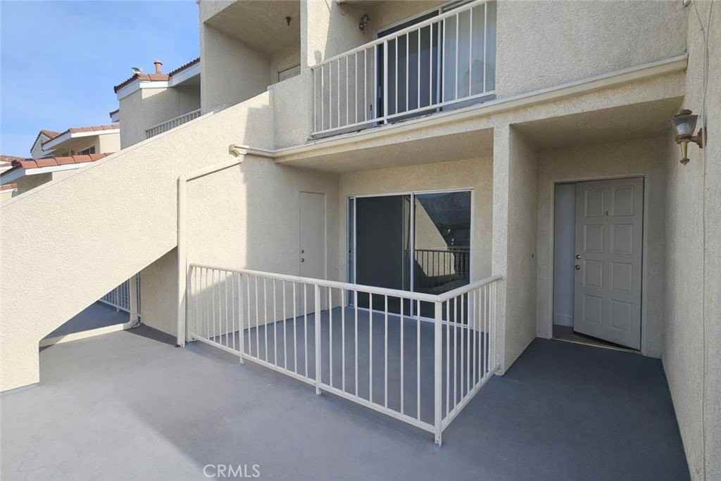 598 S 2nd St #B - Photo 2 of 23