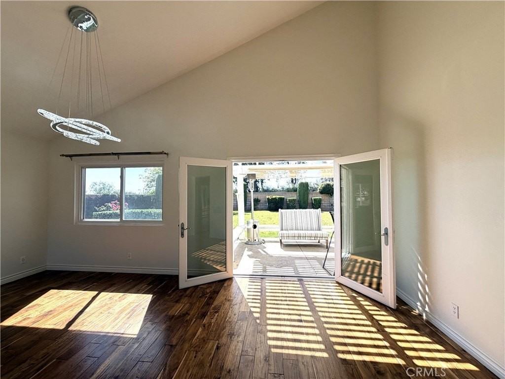 2257 Poppy Ave - Photo 4 of 21