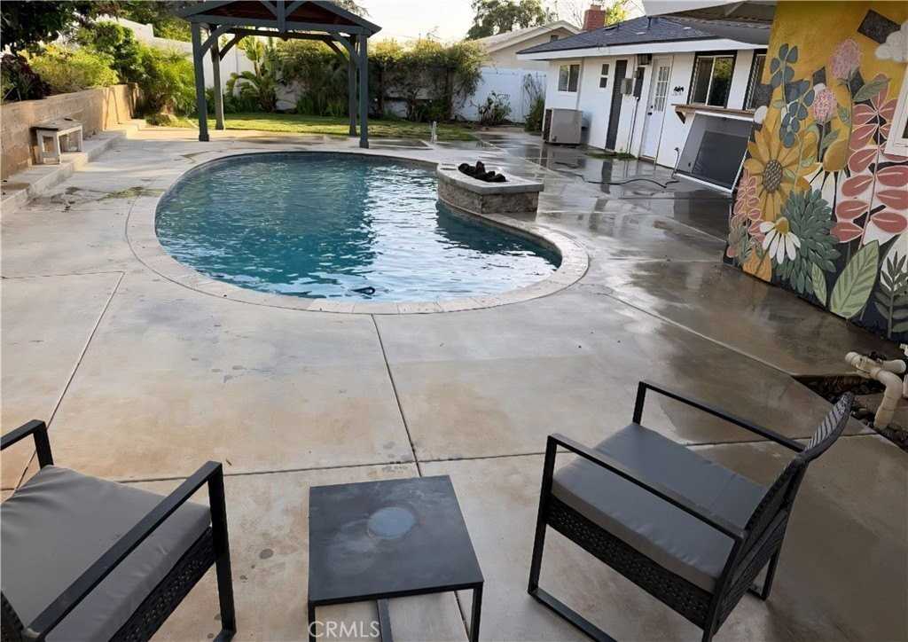 351 Smoke Ridge Trl - Photo 2 of 14