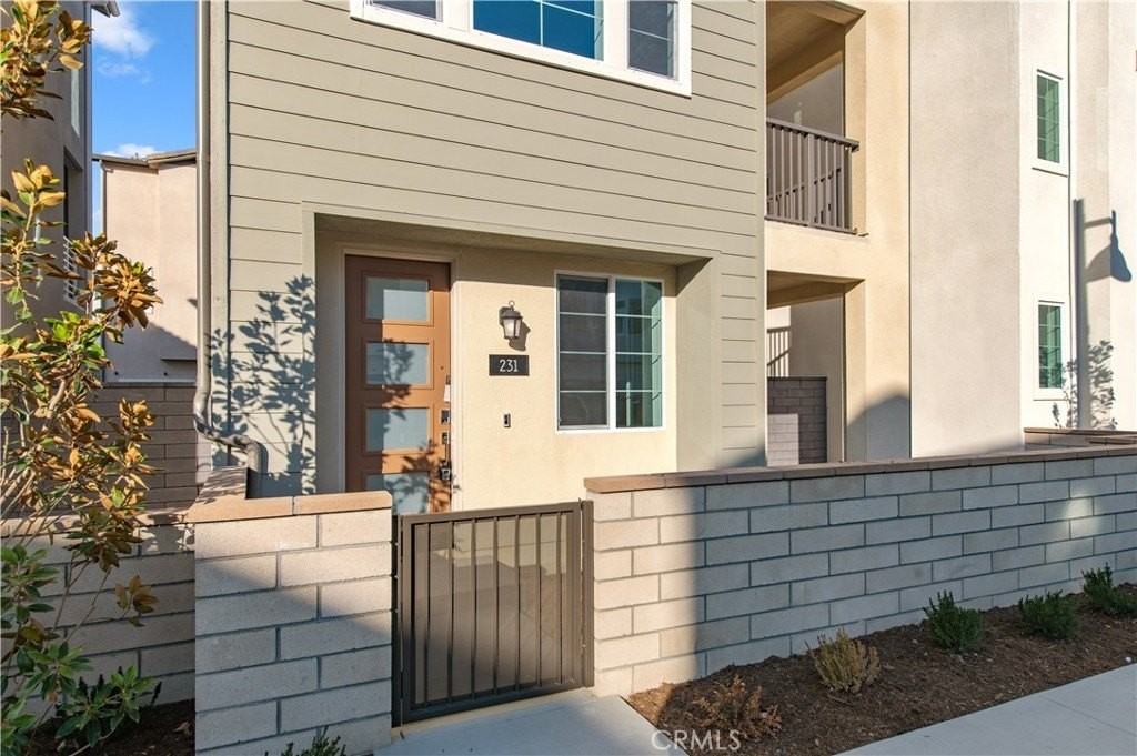 231 Heartland Way - Photo 2 of 28