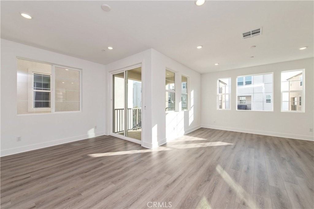 231 Heartland Way - Photo 3 of 28