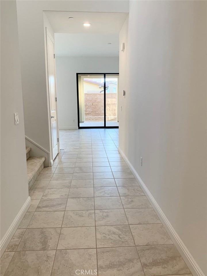 20816 Pine Cone Cir - Photo 3 of 19