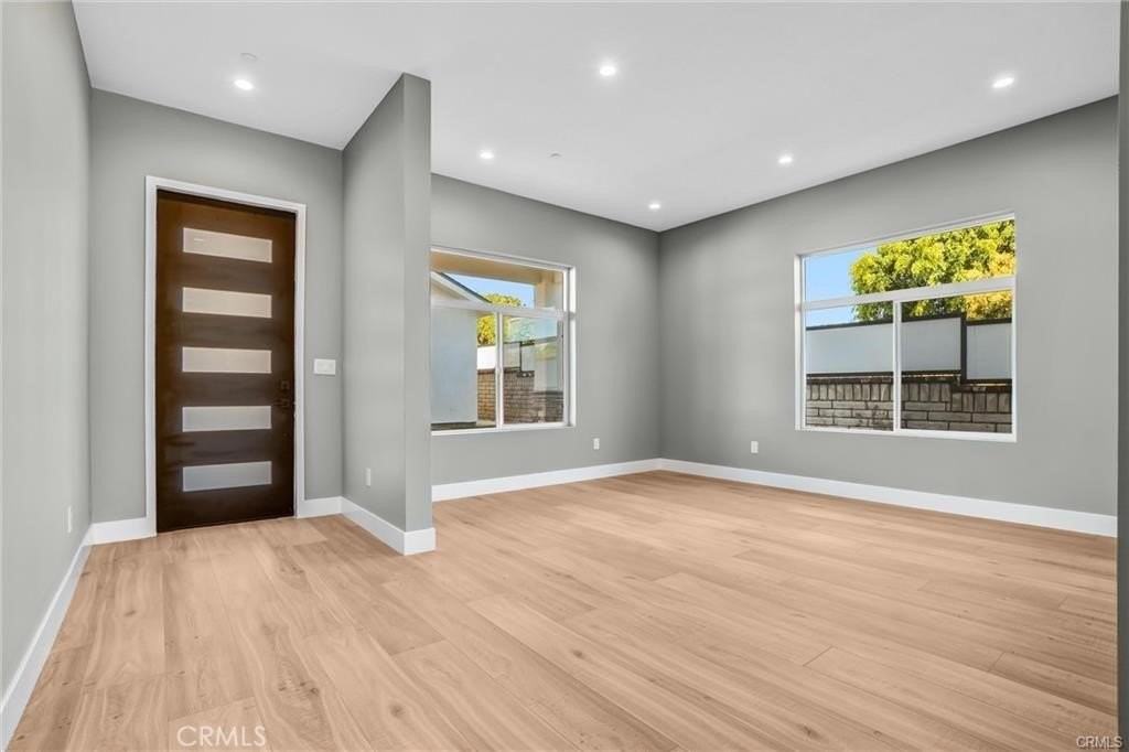 2128 W 238th St - Photo 3 of 30