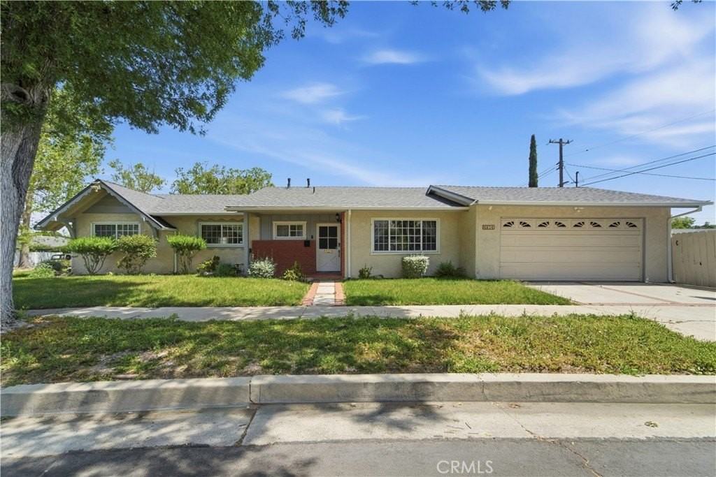 6656 Cleomoore Ave - Photo 2 of 28