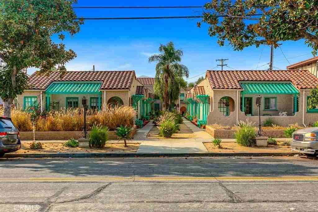 617 S Columbus Ave #A - Photo 4 of 9