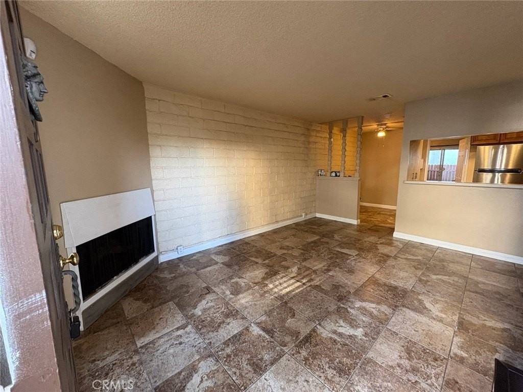 1471 Everton Pl - Photo 4 of 19