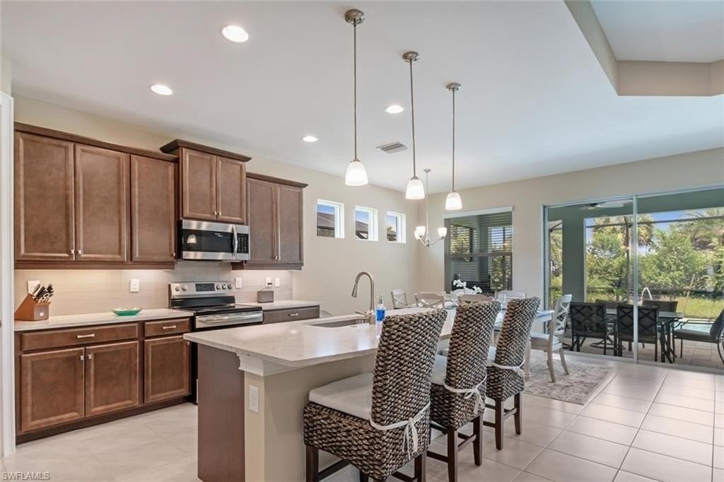 14586 Tropical Dr - Photo 6 of 33