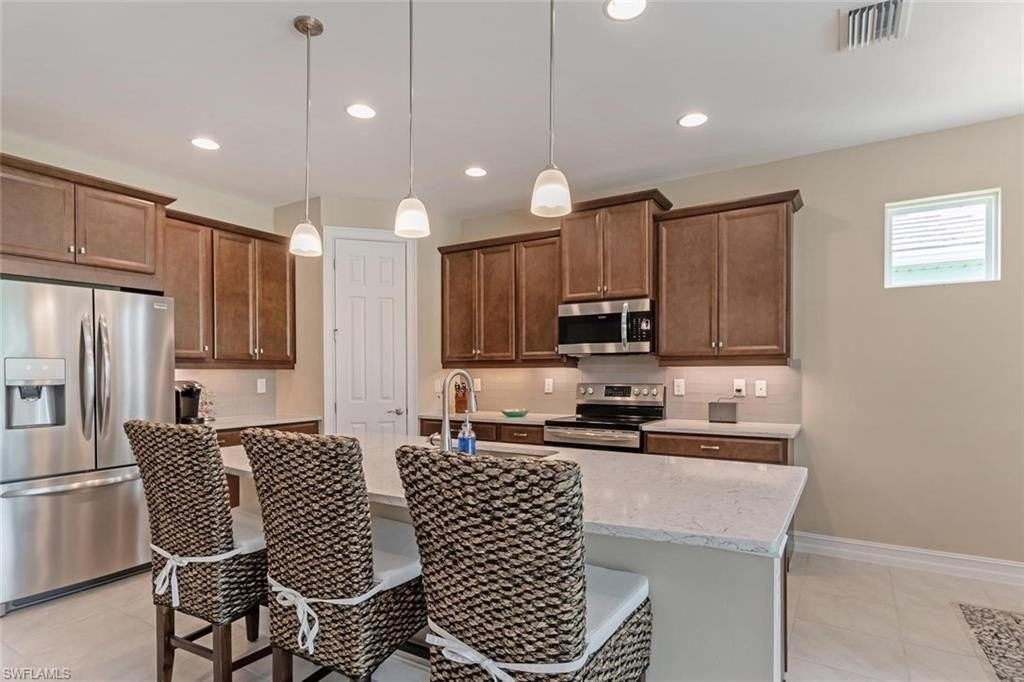 14586 Tropical Dr - Photo 7 of 33