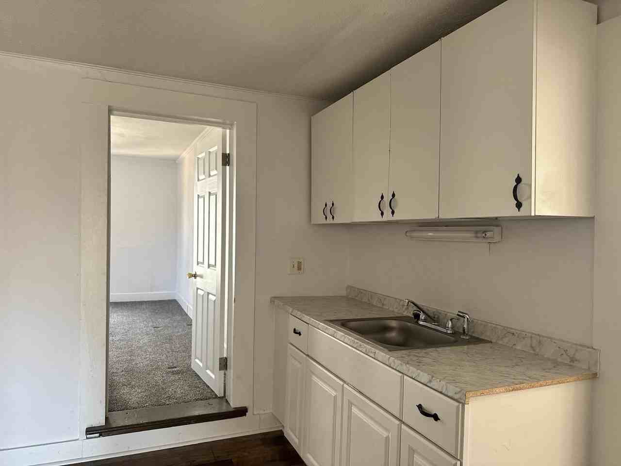 97 Franklin St #C - Photo 5 of 22