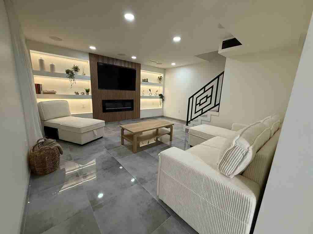 5912 Harvest Hill Rd - Photo 7 of 25