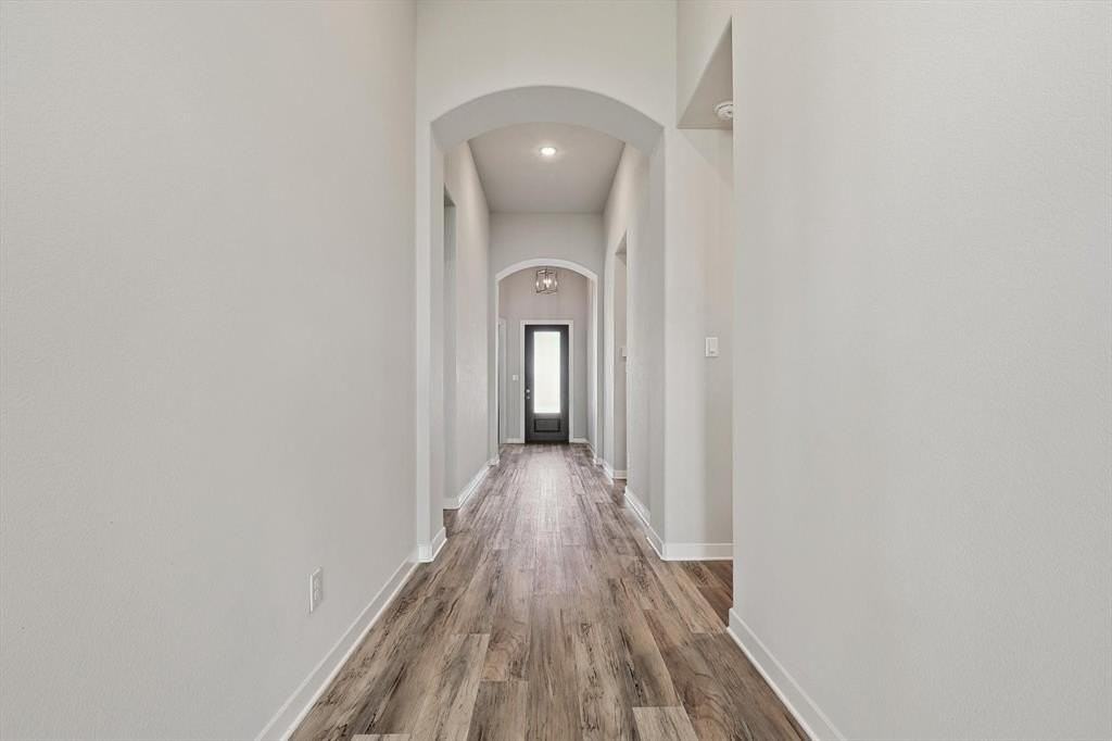 1613 Chickadee Dr - Photo 6 of 31