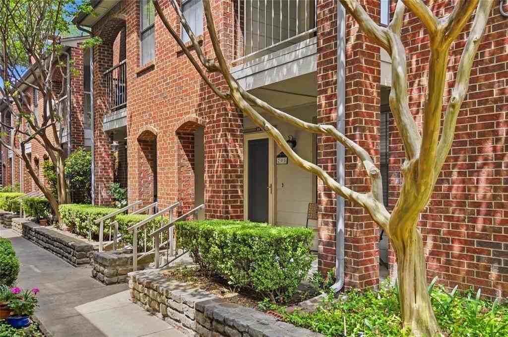 3205 Donnelly Cir #205 - Photo 3 of 27