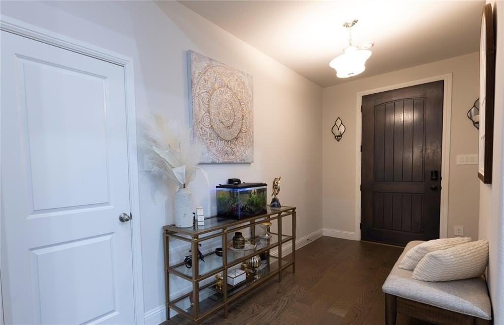 9329 Middle Ground Pl - Photo 3 of 39