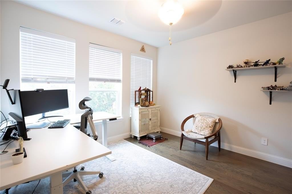 9329 Middle Ground Pl - Photo 5 of 39