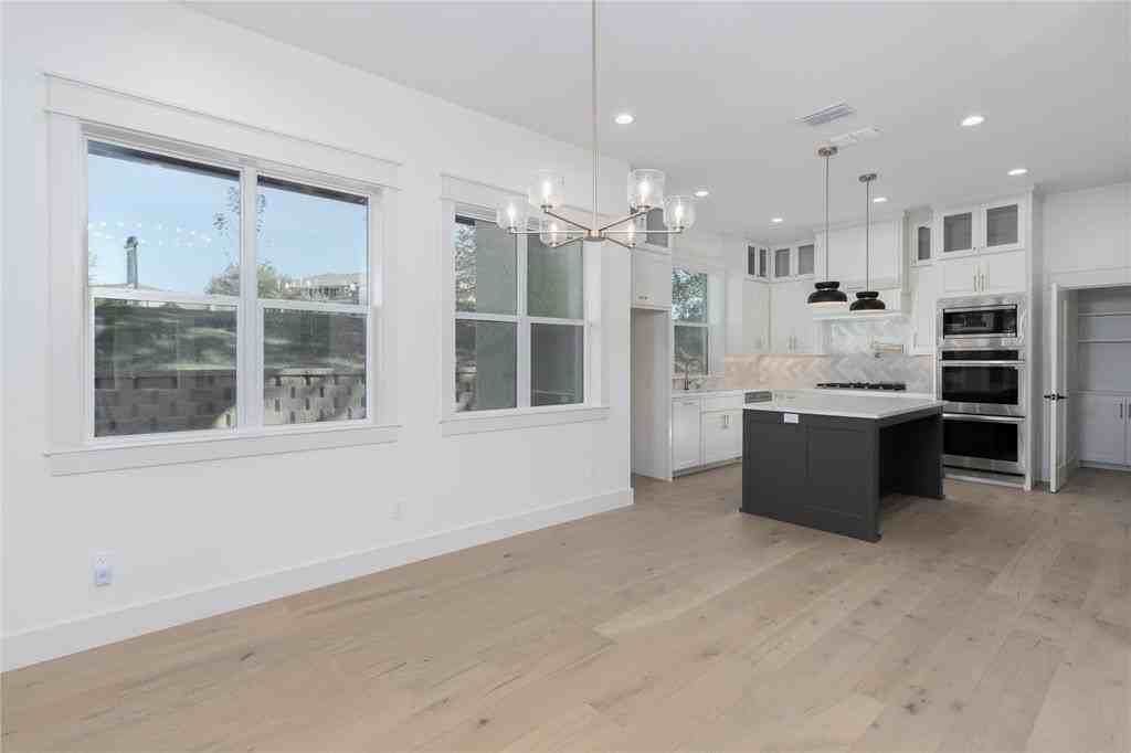 3964 Hogan Dr - Photo 5 of 34