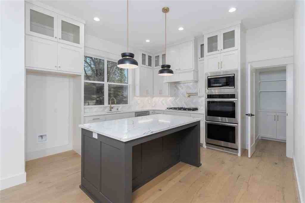 3964 Hogan Dr - Photo 7 of 34