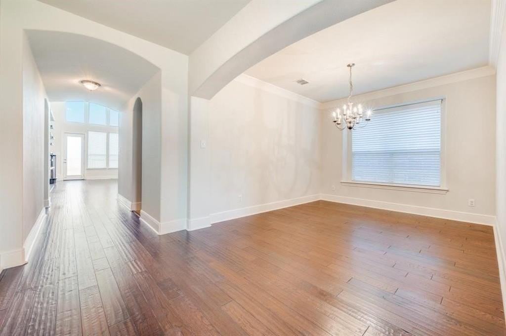 1331 Valley Vista Dr - Photo 5 of 16