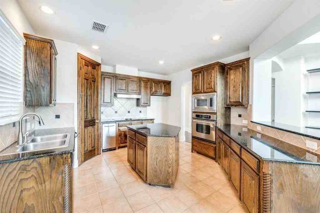 1331 Valley Vista Dr - Photo 6 of 16