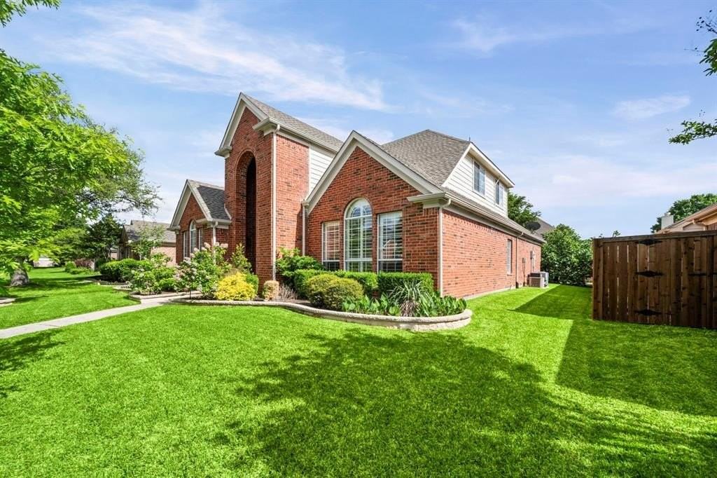 4716 Bull Run Dr - Photo 3 of 32