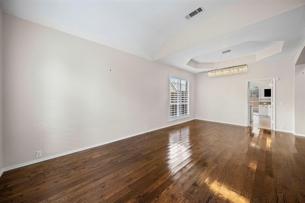 4716 Bull Run Dr - Photo 4 of 32