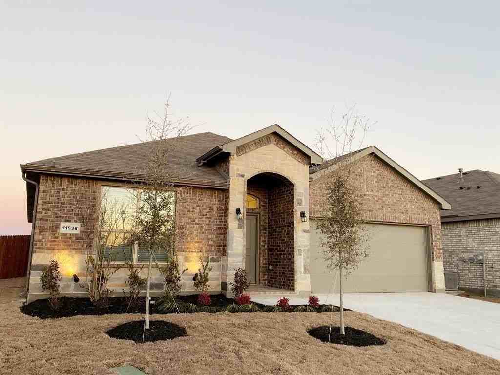 11536 Leeson St - Photo 2 of 35