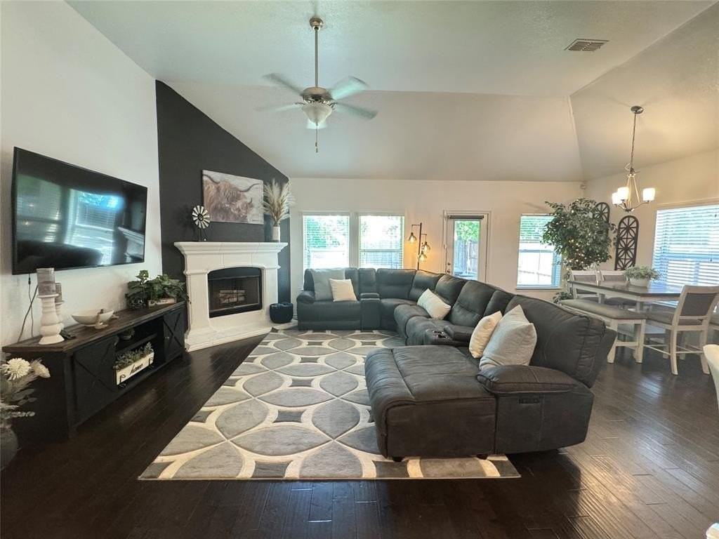 1020 Lake Sierra Way - Photo 2 of 25