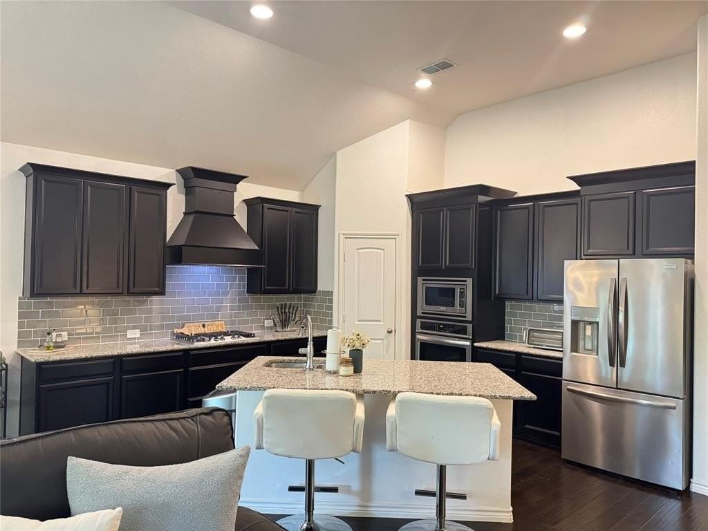 1020 Lake Sierra Way - Photo 7 of 25