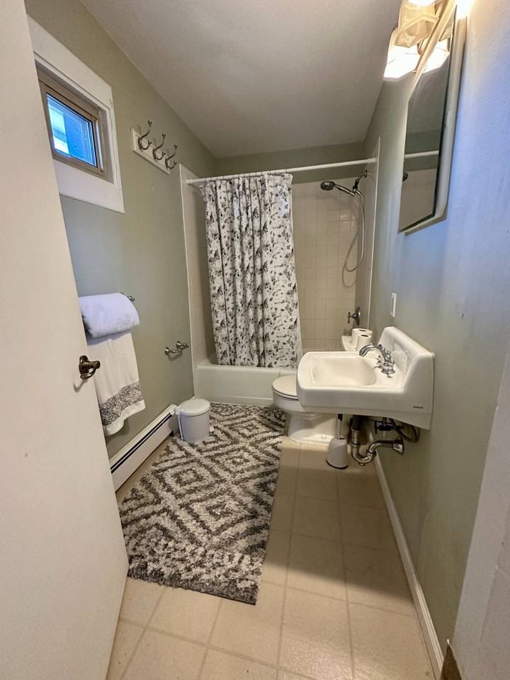 27 Center St #A - Photo 4 of 10