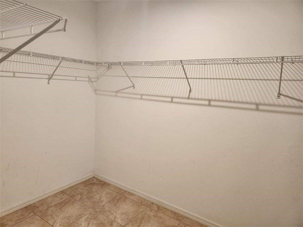 5274 Oakland Lake Cir - Photo 7 of 16