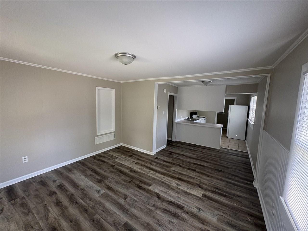 820 Winona Ct - Photo 3 of 12