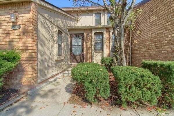 2906 Moon Lake Dr - Photo 4 of 32