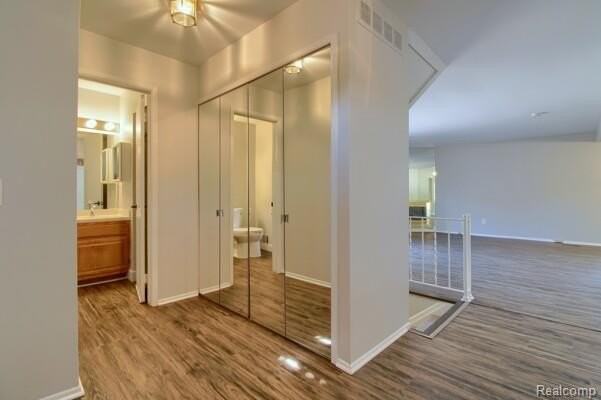 2906 Moon Lake Dr - Photo 6 of 32