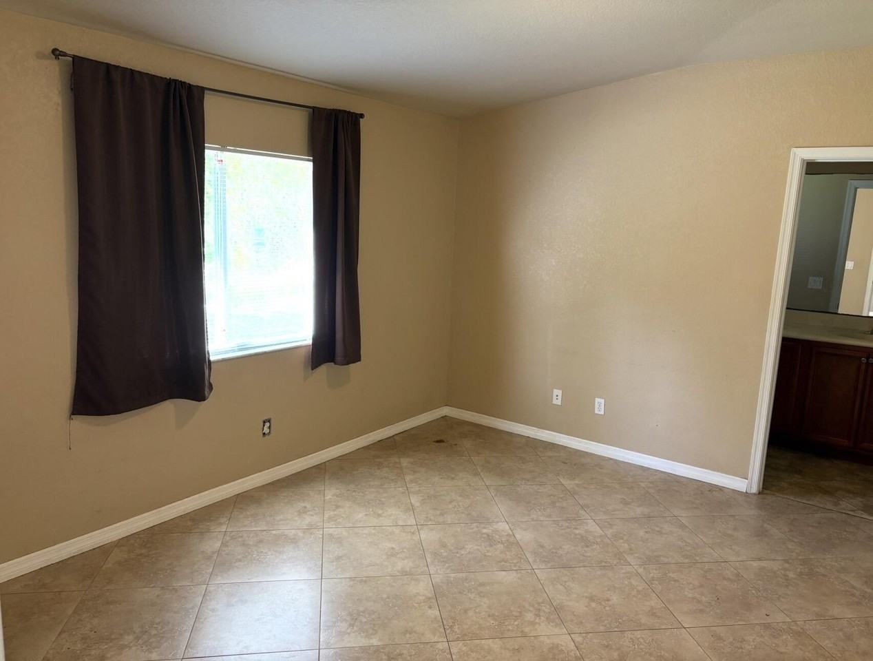 1967 Sw Newport Isles Blvd - Photo 4 of 5