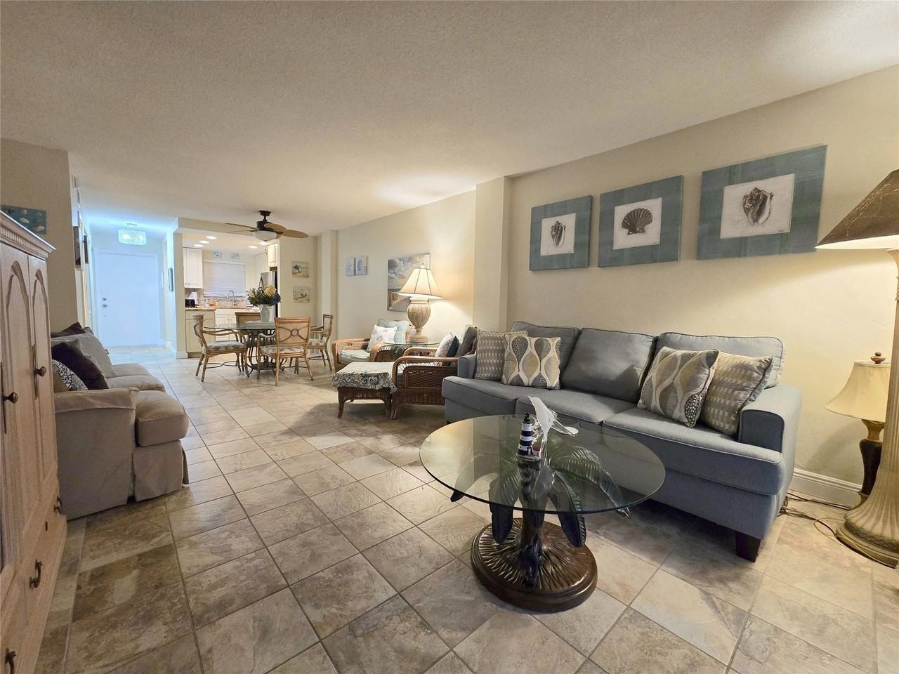 1161 Hillsboro Mile #506 - Photo 7 of 50