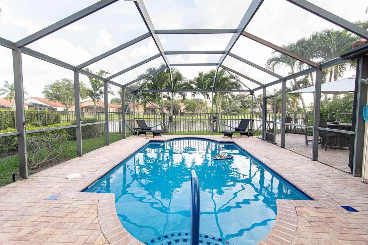 8410 Brussels Way - Photo 4 of 50