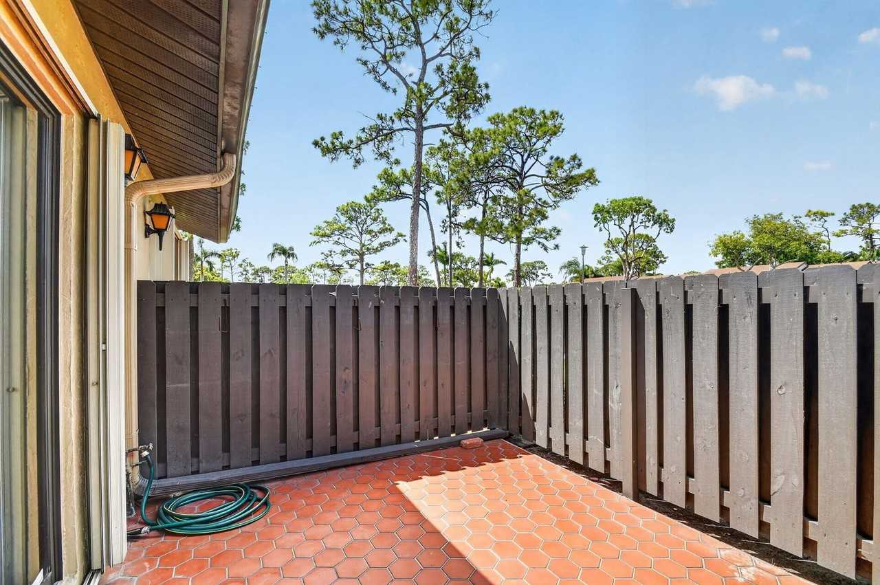 704 Sunny Pine Way #E - Photo 7 of 46