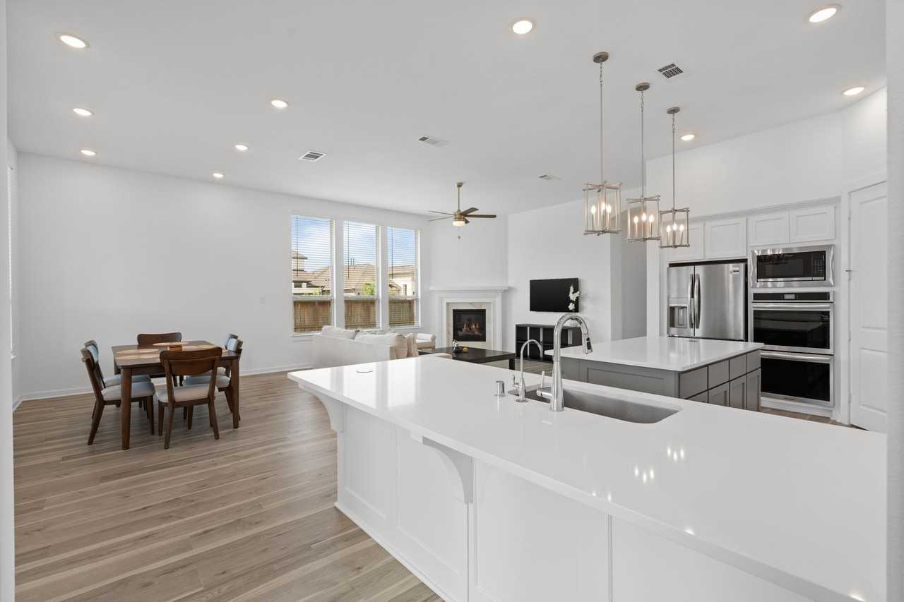 7602 Zinnia Blossom Ln #1 - Photo 4 of 10