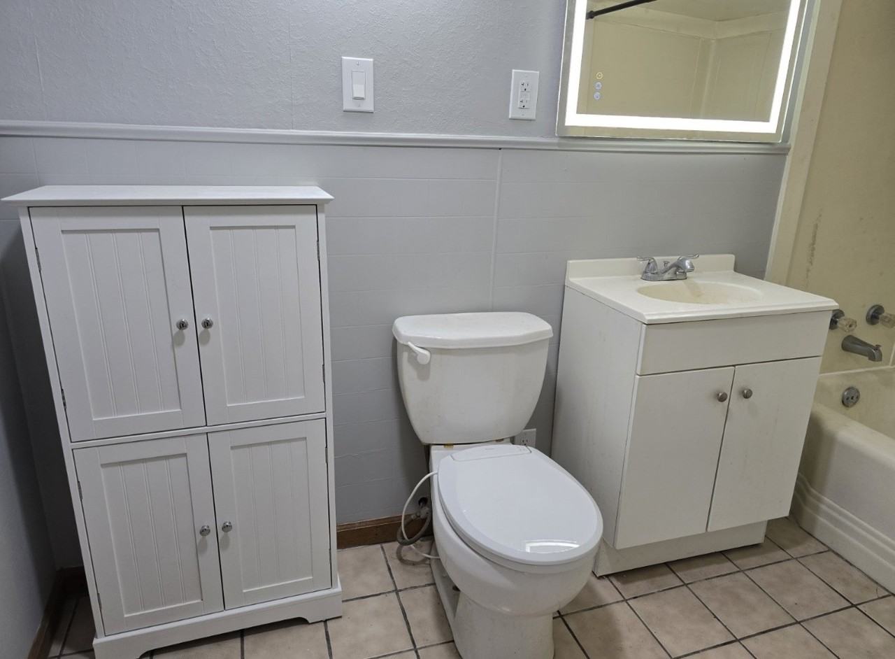 68 La Force Pl #U - Photo 2 of 8