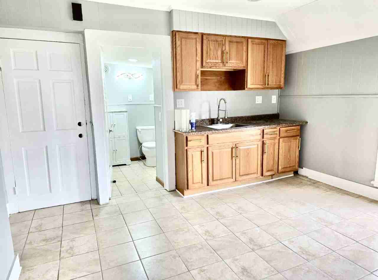 68 La Force Pl #U - Photo 5 of 8